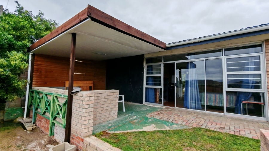 4 Bedroom Property for Sale in Riverside Western Cape